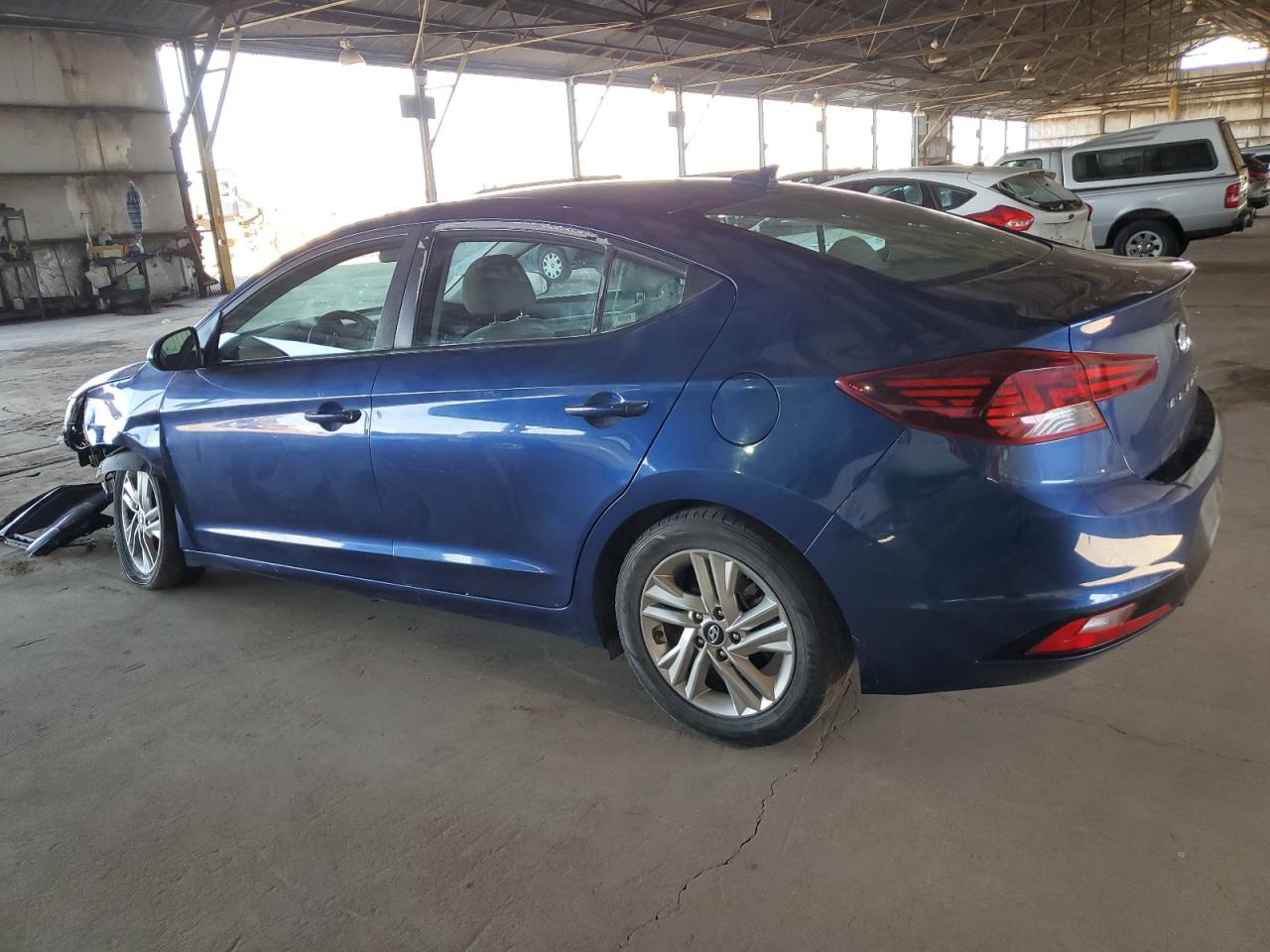 2019 Hyundai Elantra Sel vin: 5NPD84LF5KH447009