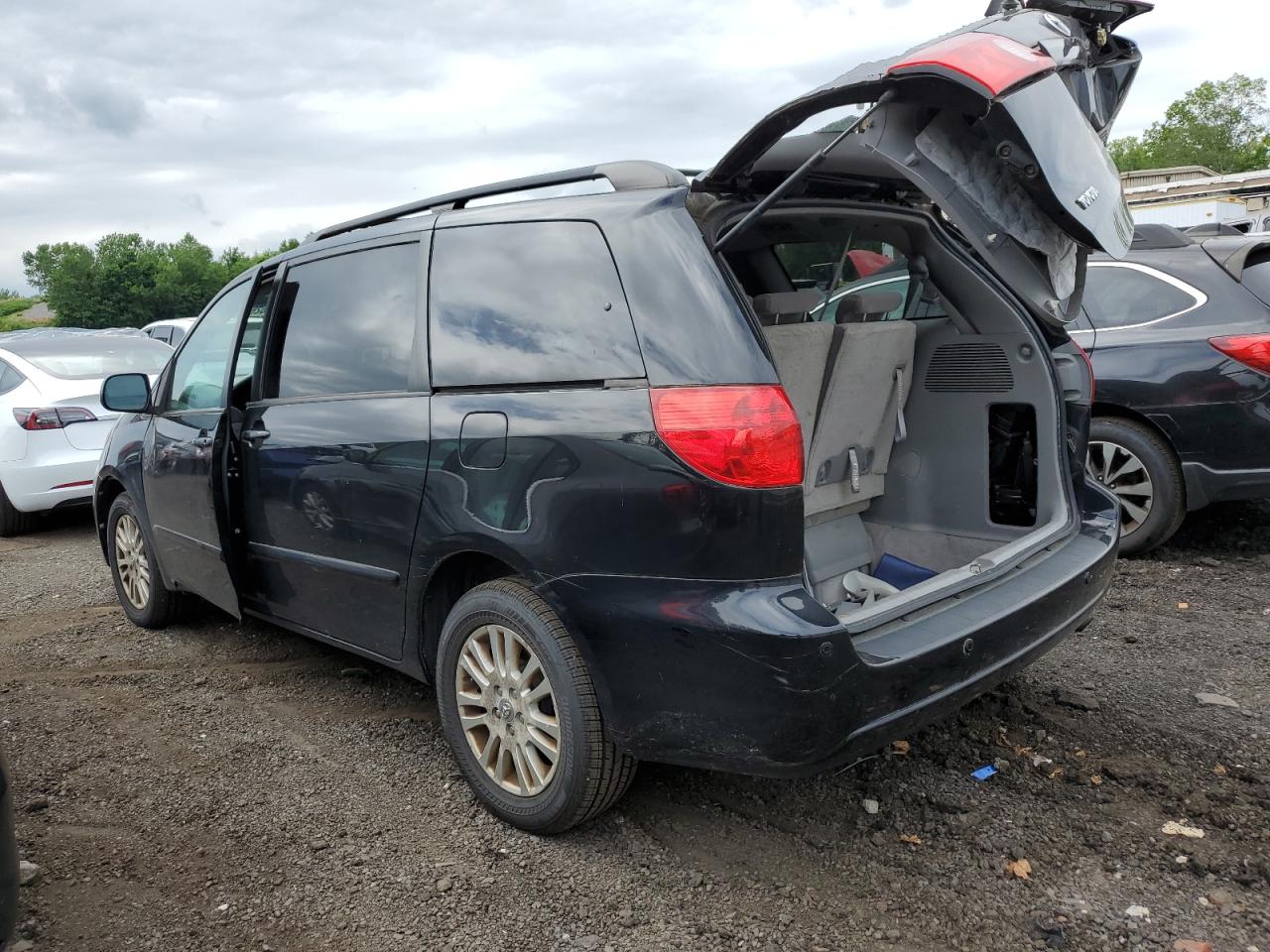 2008 Toyota Sienna Le VIN: 5TDBK23C68S014577 Lot: 62688364