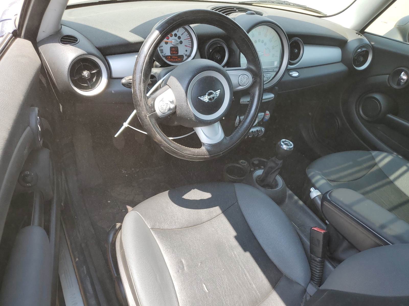 WMWMF33529TU72010 2009 Mini Cooper