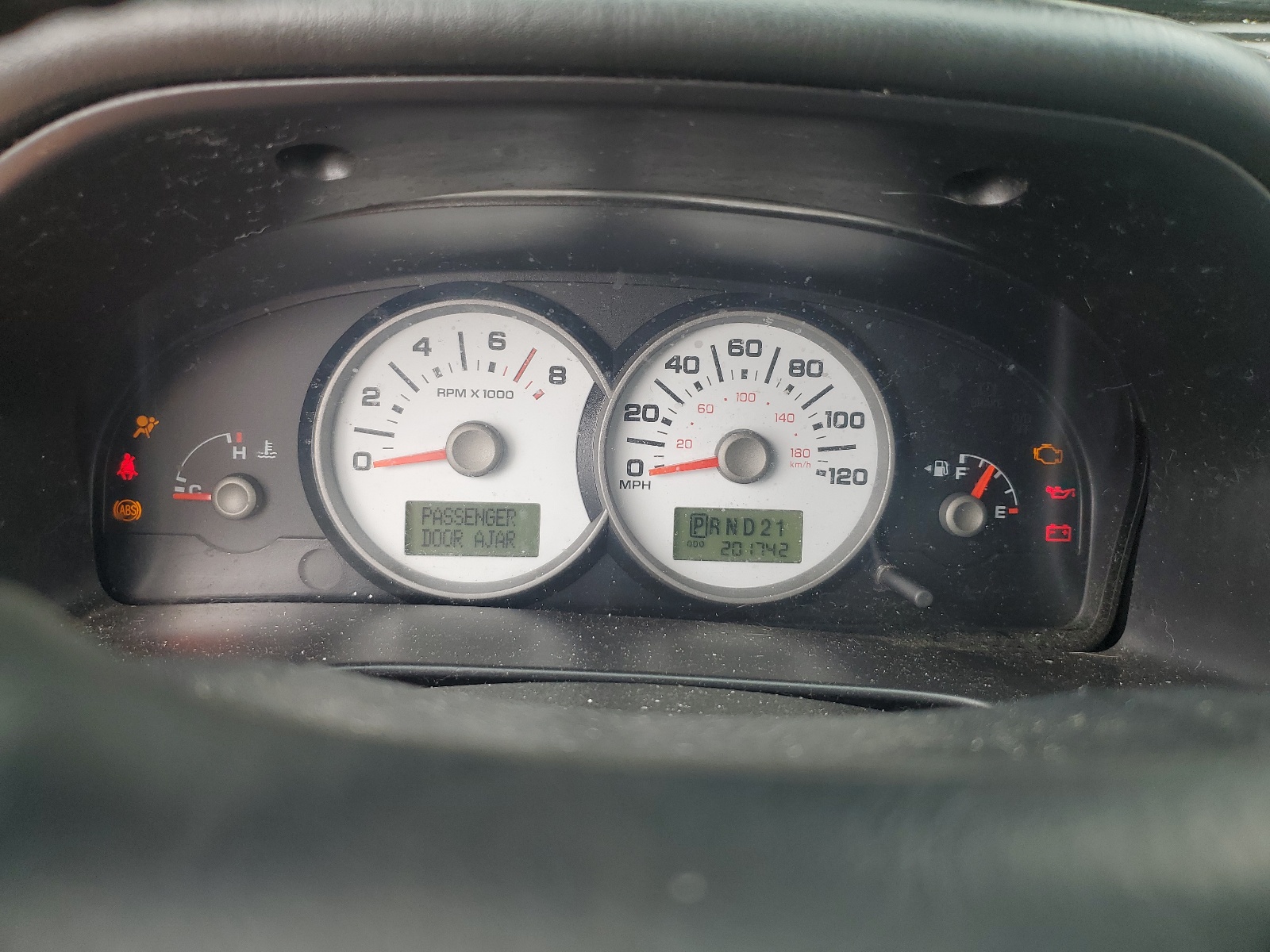 1FMCU94175KA70188 2005 Ford Escape Limited