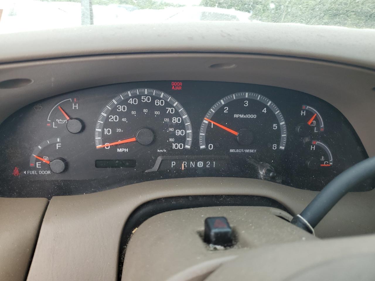 2001 Ford Expedition Eddie Bauer VIN: 1FMRU17L11LA23204 Lot: 63314684