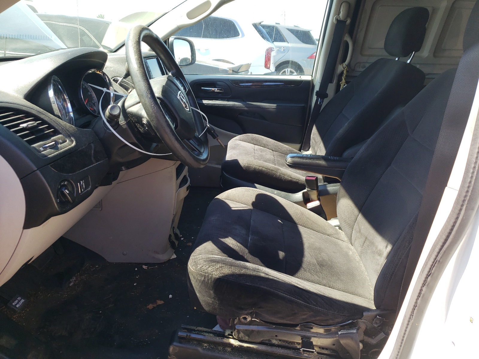 2C4JRGAG4ER141682 2014 Ram Tradesman