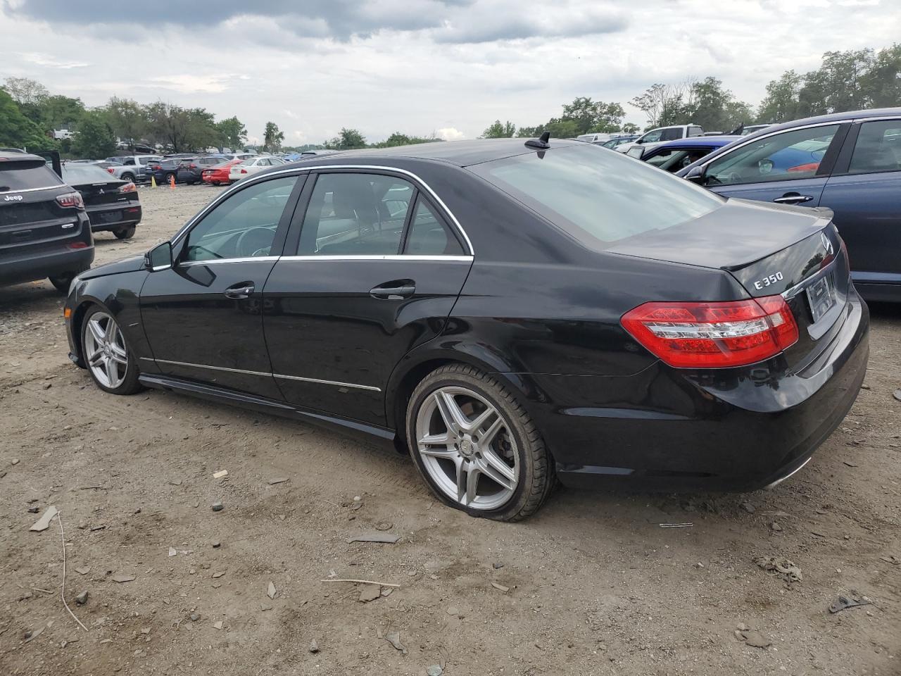 MERCEDES-BENZ E-CLASS 2013 VIN WDDHF8JB4DA665876 zdjęcie 2