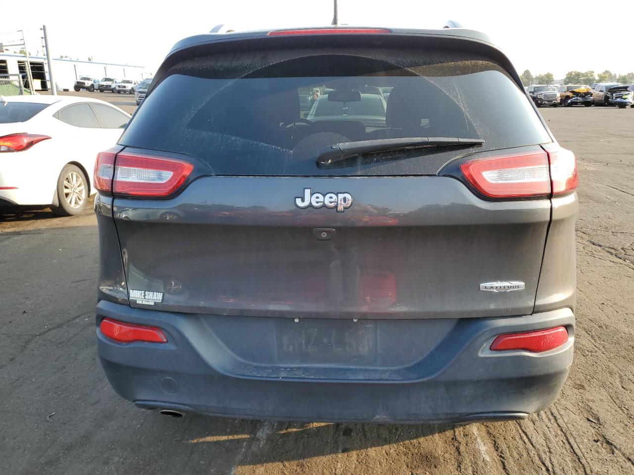 1C4PJLCB0FW694396 2015 Jeep Cherokee Latitude