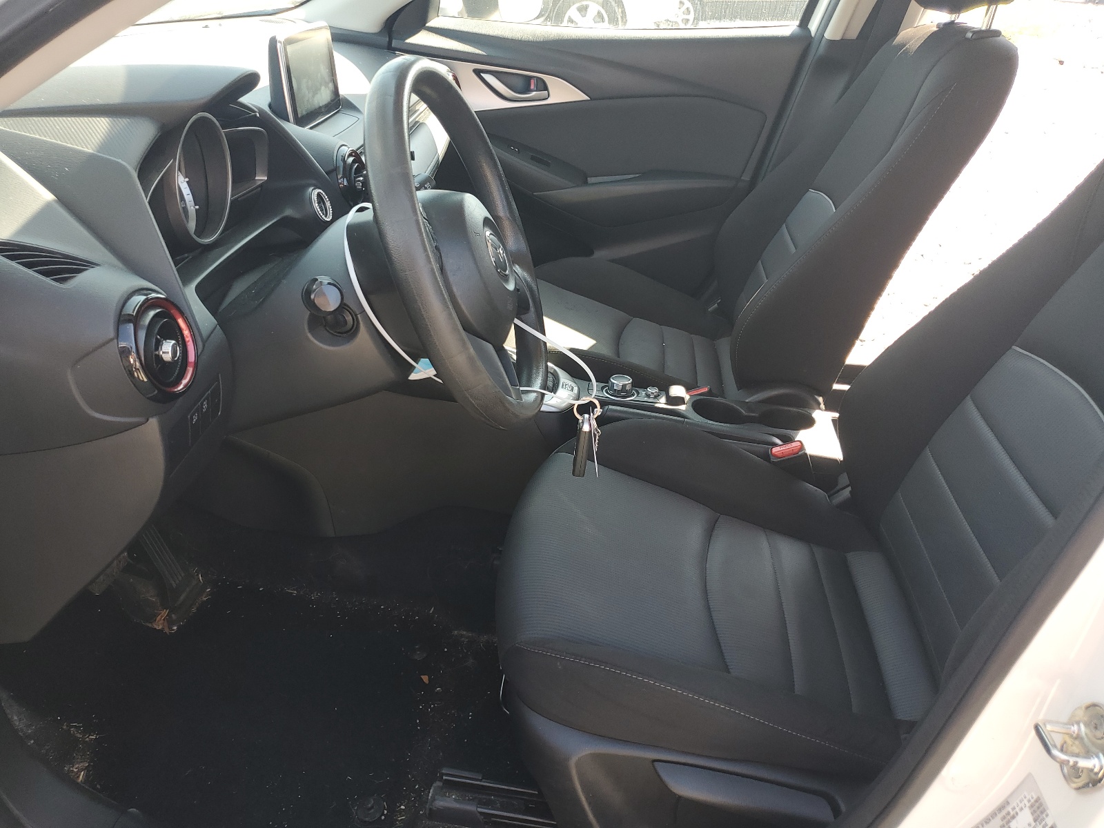 JM1DKFB76H0166124 2017 Mazda Cx-3 Sport