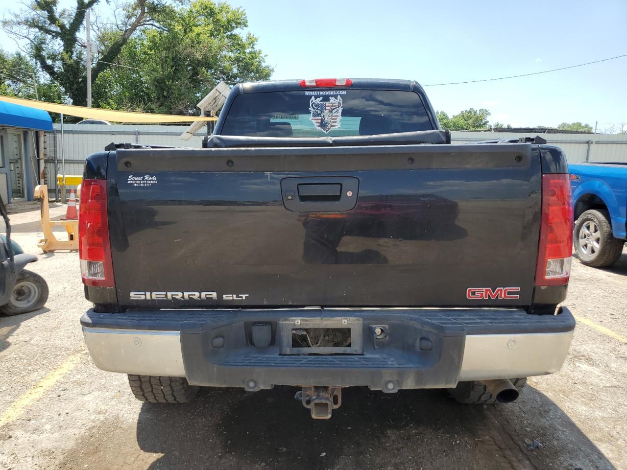 3GTP2WE25BG214843 2011 GMC Sierra K1500 Slt