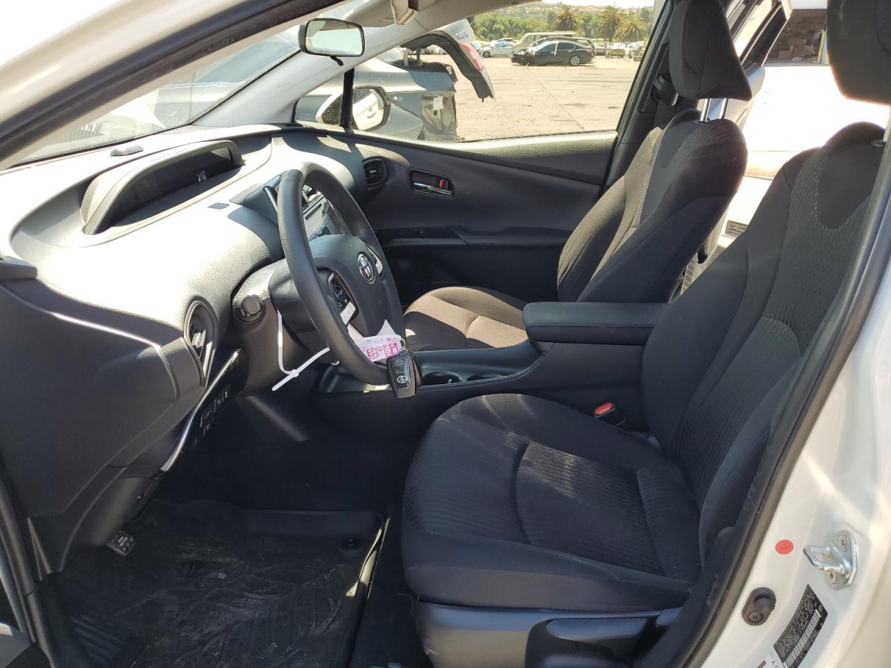 2018 Toyota Prius VIN: JTDKBRFU2J3582894 Lot: 61800314