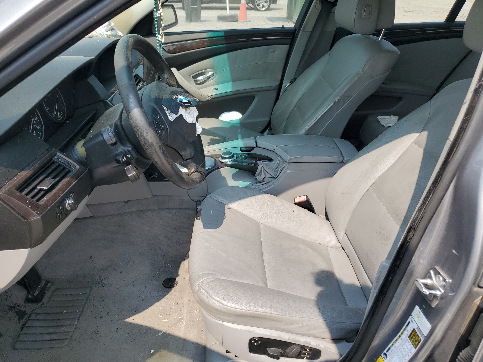 WBANV93508CZ65404 2008 BMW 535 Xi