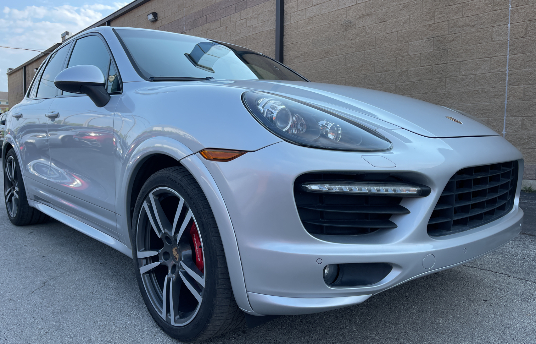 2013 Porsche Cayenne Gts vin: WP1AD2A23DLA73063