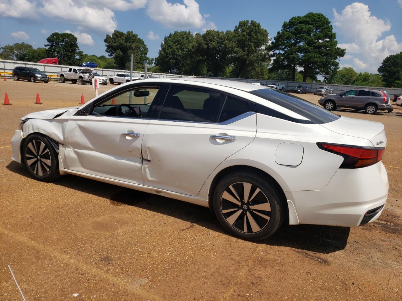 1N4BL4DV2KN306786 2019 NISSAN ALTIMA - Image 2