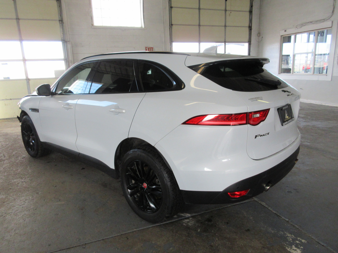 2018 Jaguar F-Pace Prestige vin: SADCK2FX8JA322215