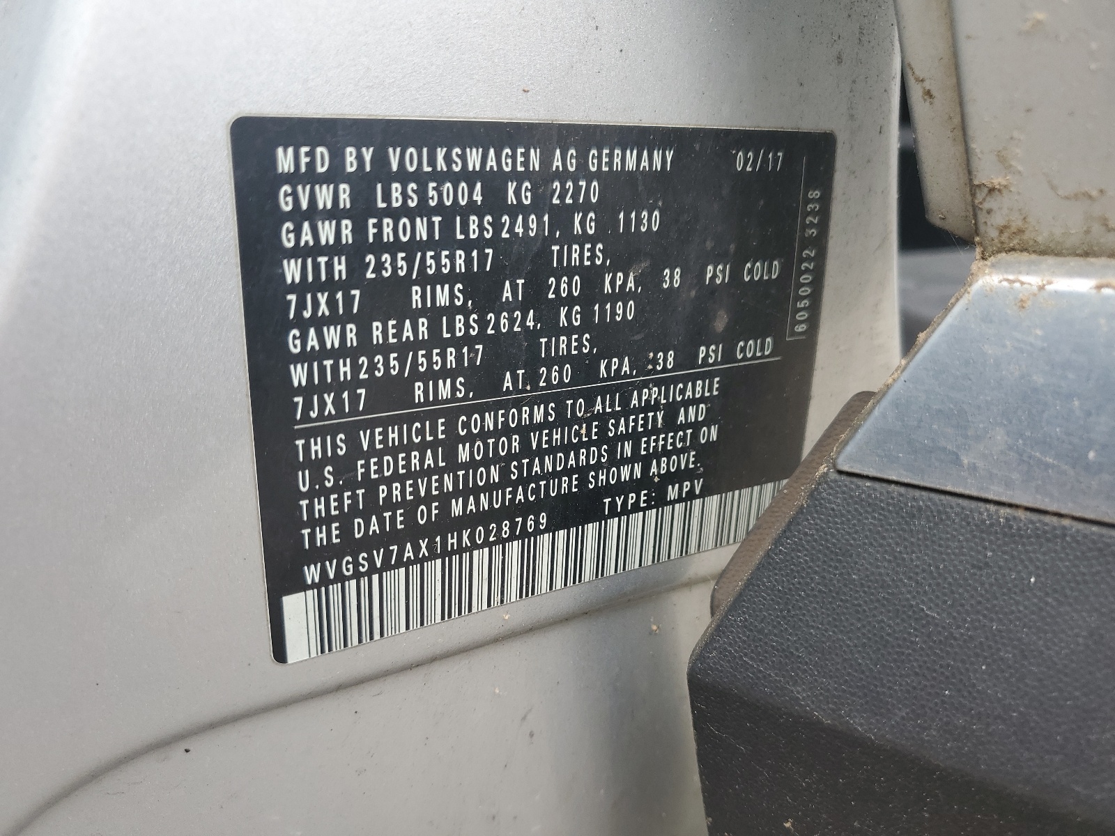 WVGSV7AX1HK028769 2017 Volkswagen Tiguan Wolfsburg