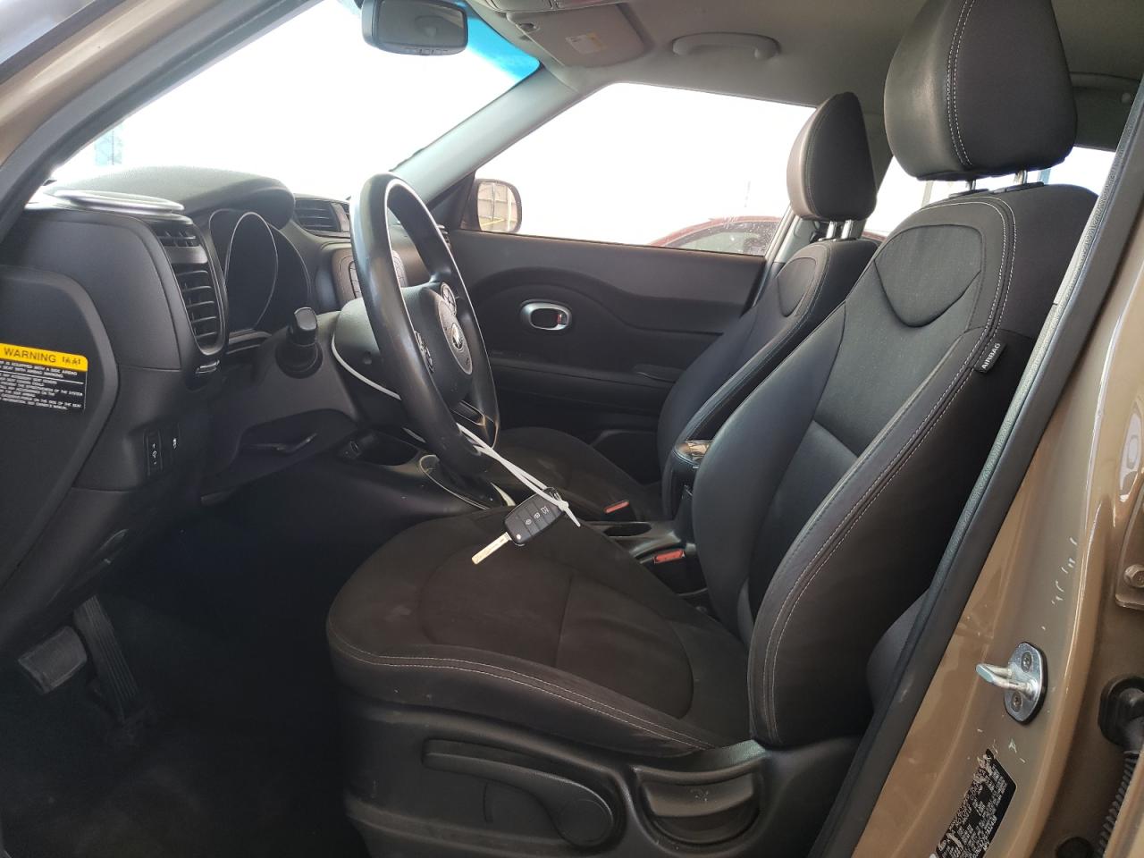 KNDJN2A27G7332438 2016 Kia Soul