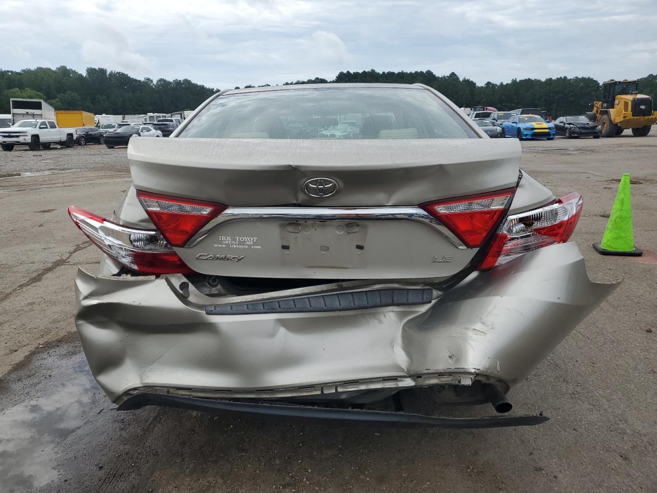 4T4BF1FK9GR548623 2016 Toyota Camry Le