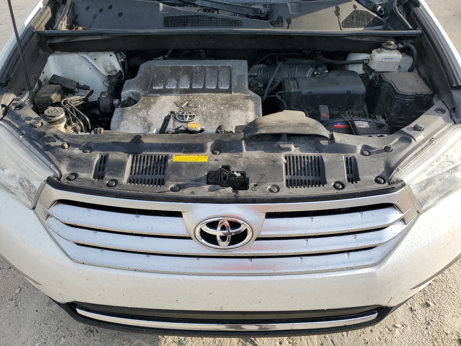 5TDYK3EH4CS077372 2012 Toyota Highlander Limited