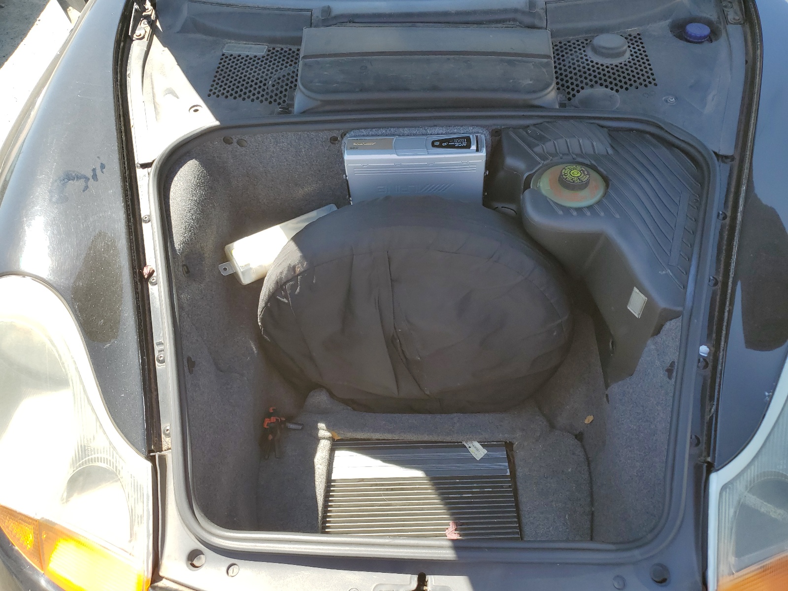 WP0CB298XYU663883 2000 Porsche Boxster S