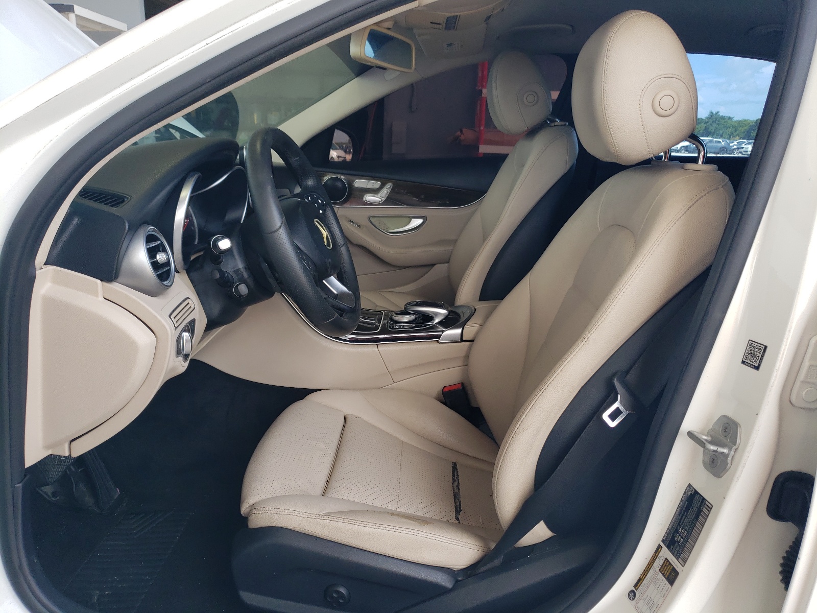 55SWF4JB4GU097830 2016 Mercedes-Benz C 300