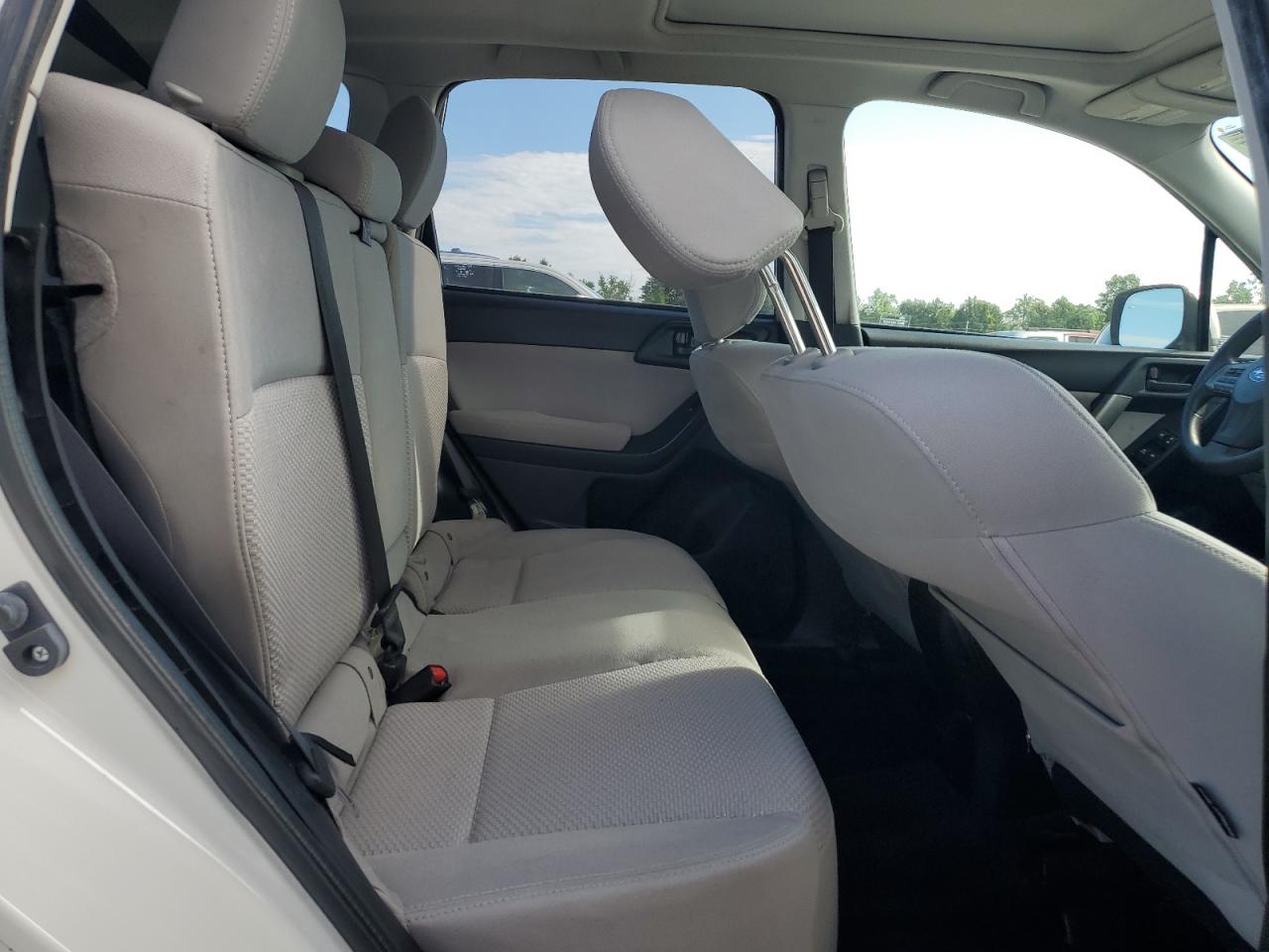 2014 Subaru Forester - Image 11