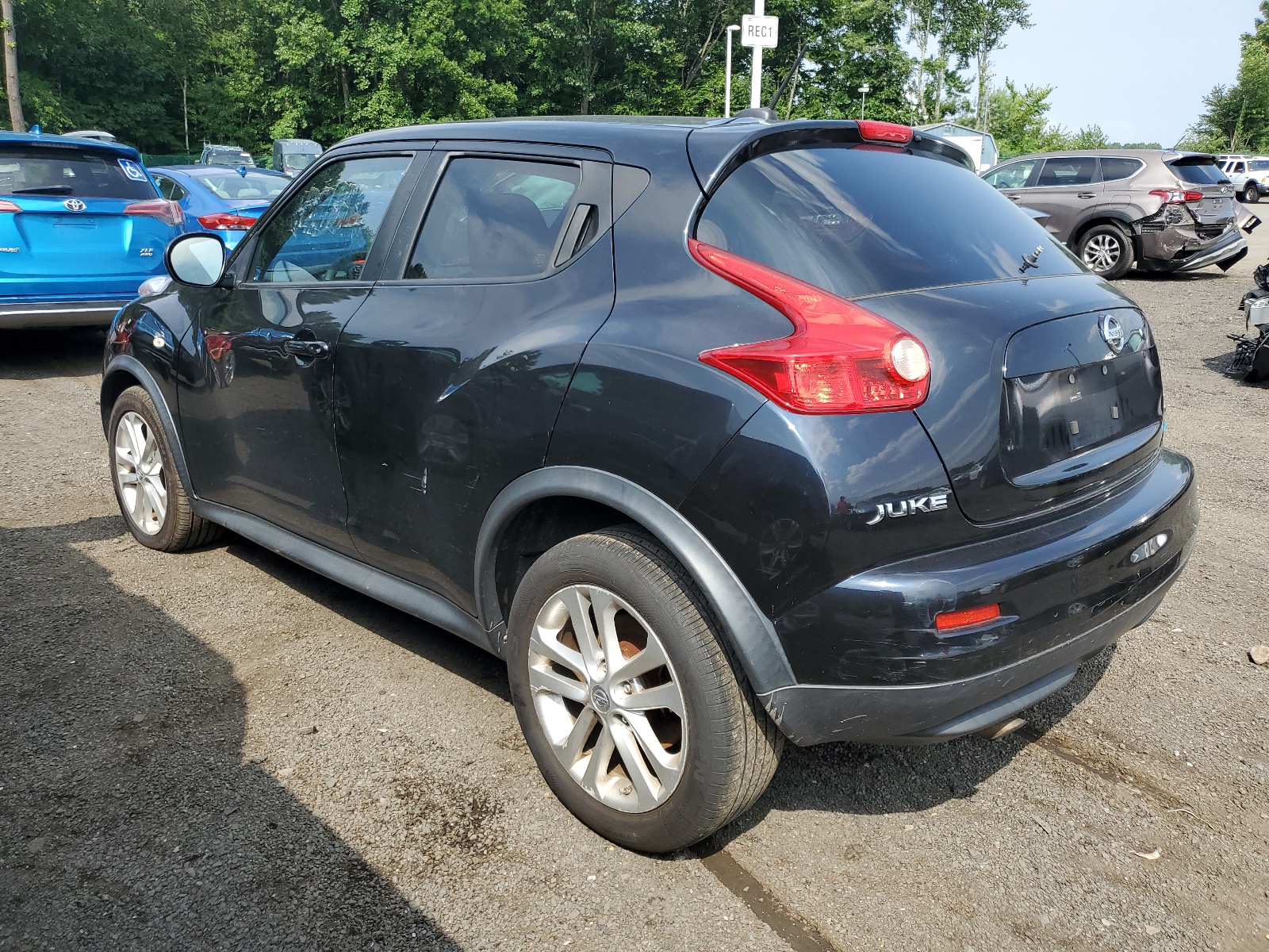 2012 Nissan Juke S vin: JN8AF5MV6CT110371