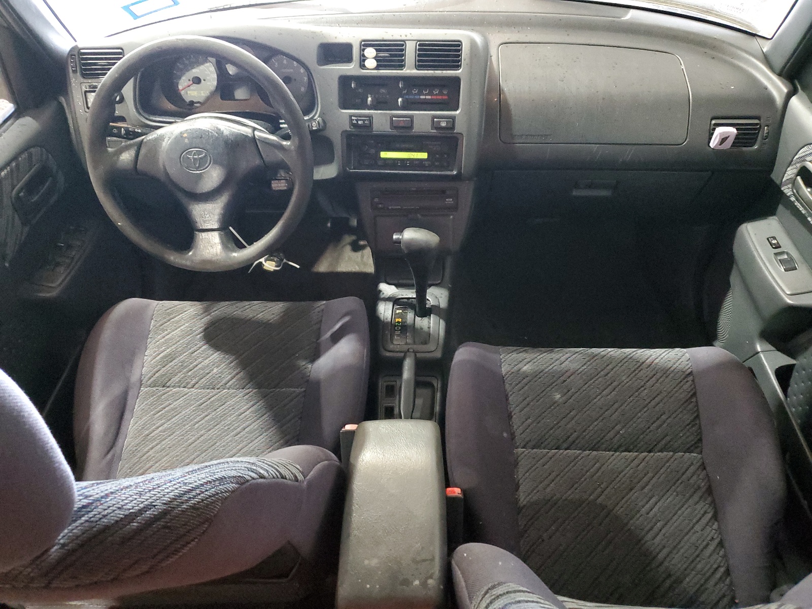 JT3GP10V5W0032600 1998 Toyota Rav4