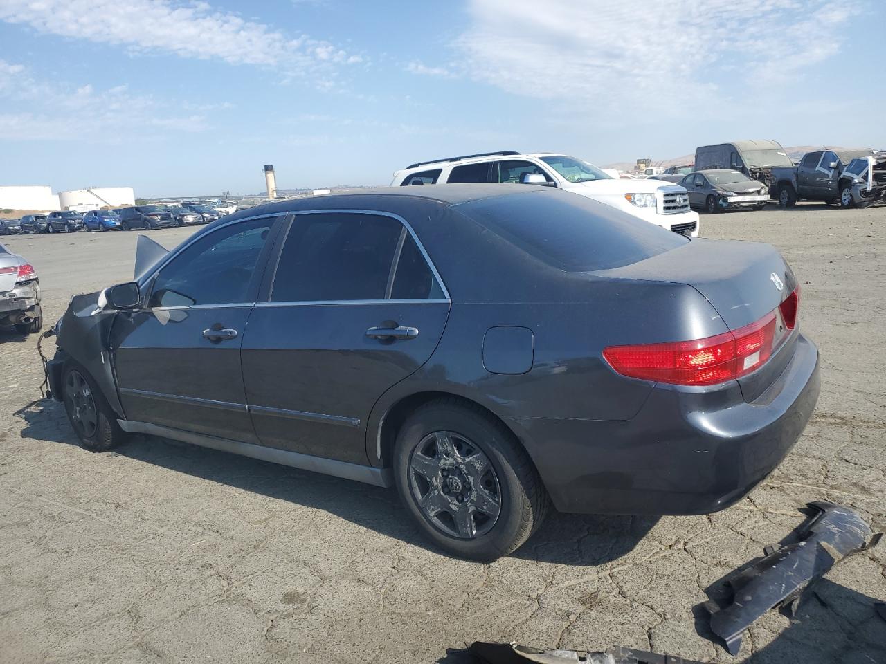 2005 Honda Accord Lx VIN: 1HGCM56445A111422 Lot: 64580254