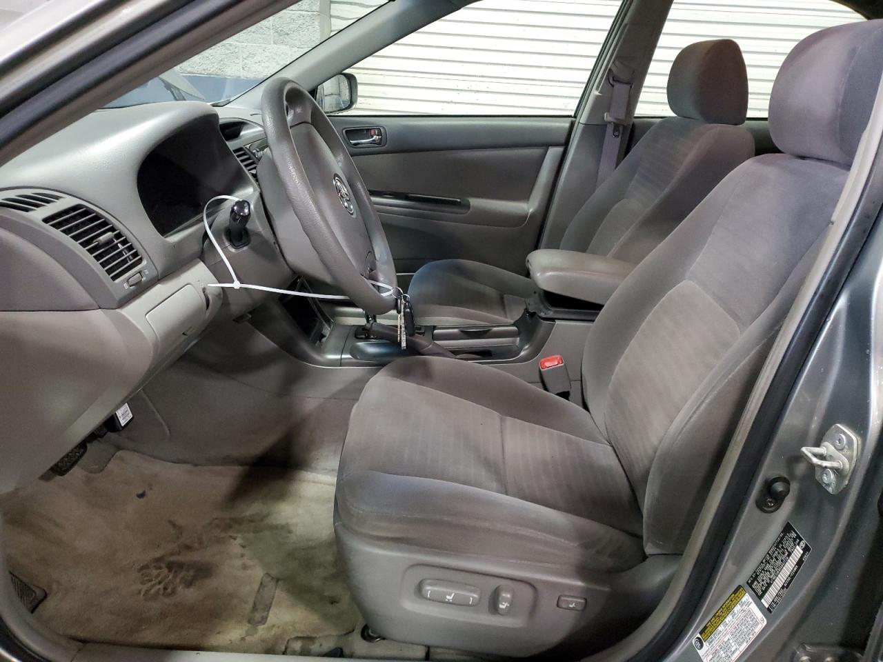 2005 Toyota Camry Le VIN: 4T1BE32K85U947728 Lot: 64099664