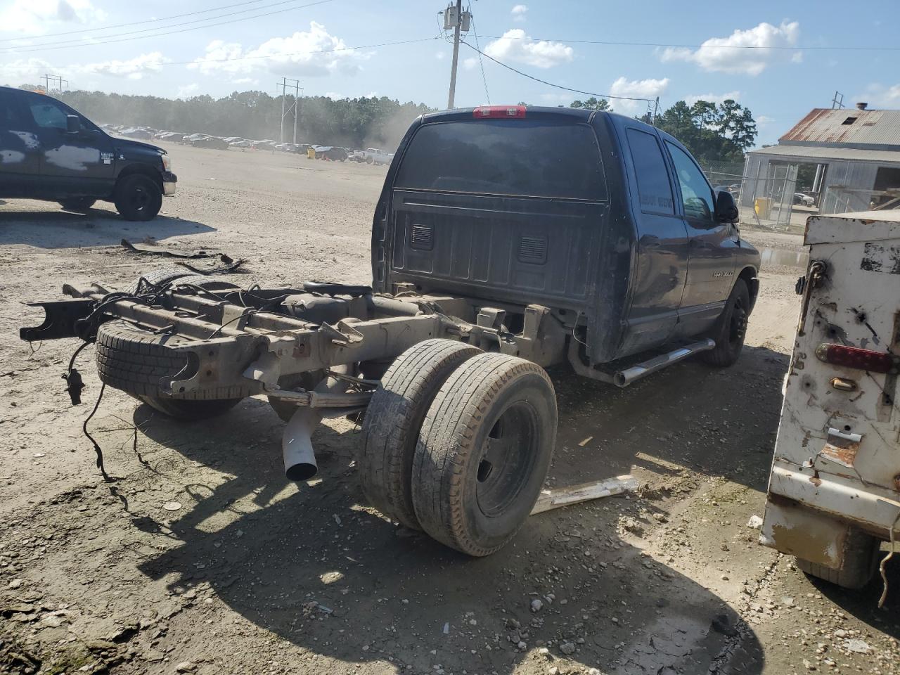 2004 Dodge RAM - Image 3
