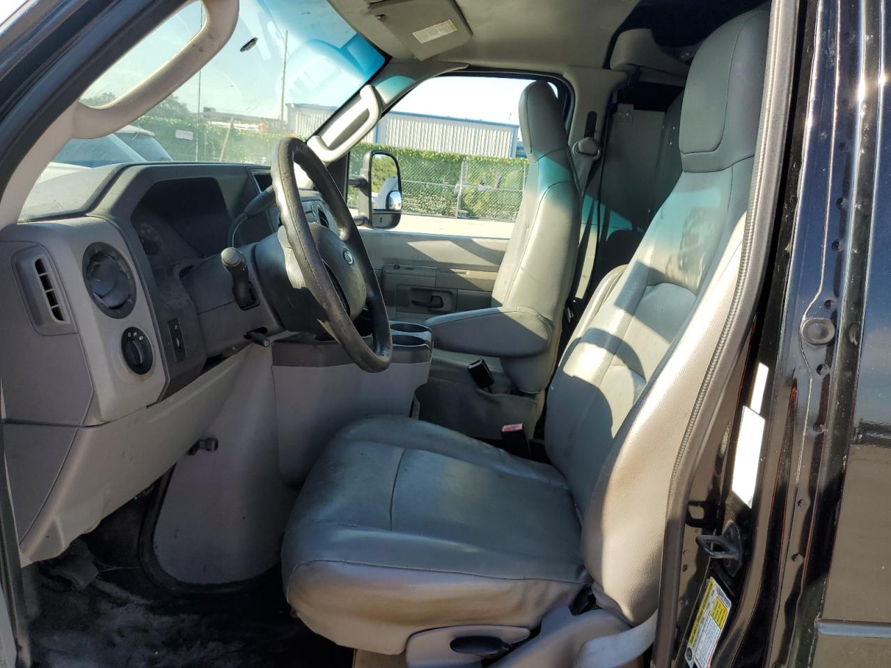 2014 Ford Econoline E150 Van VIN: 1FTNE1EW2EDA75986 Lot: 63009544