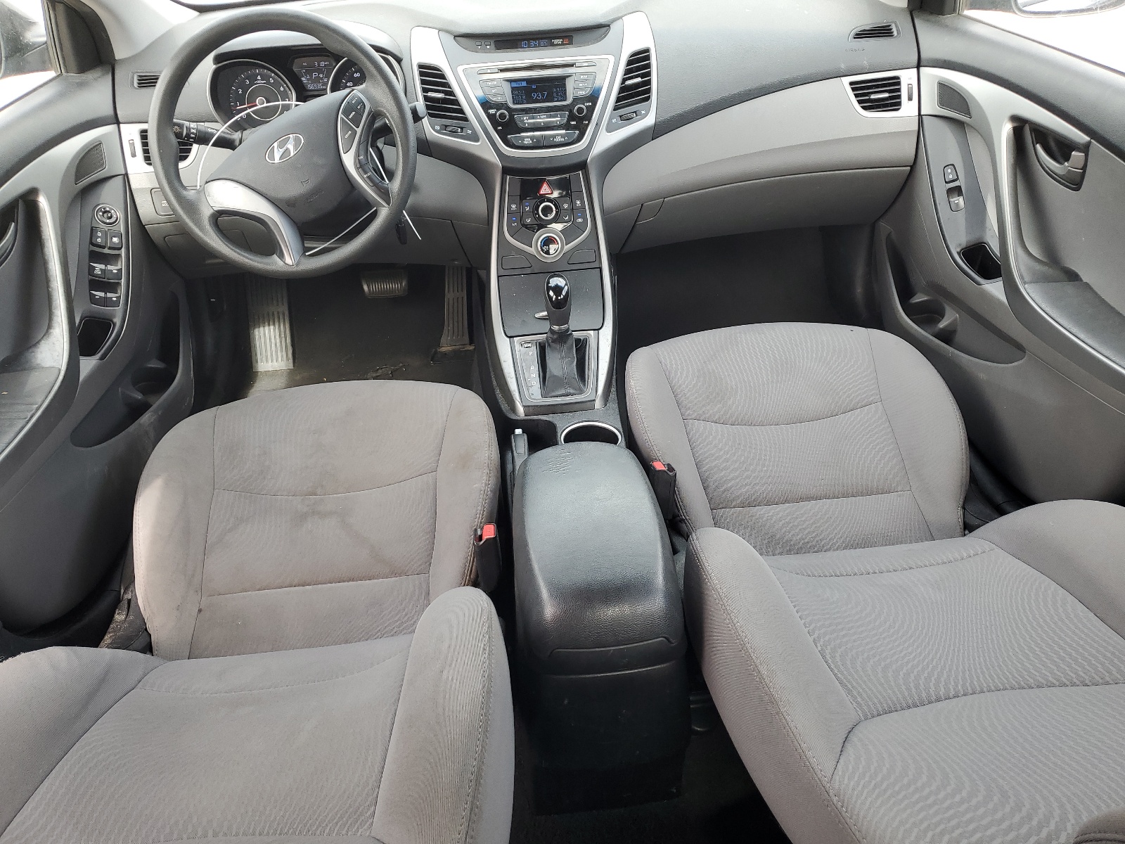 5NPDH4AE2GH753893 2016 Hyundai Elantra Se