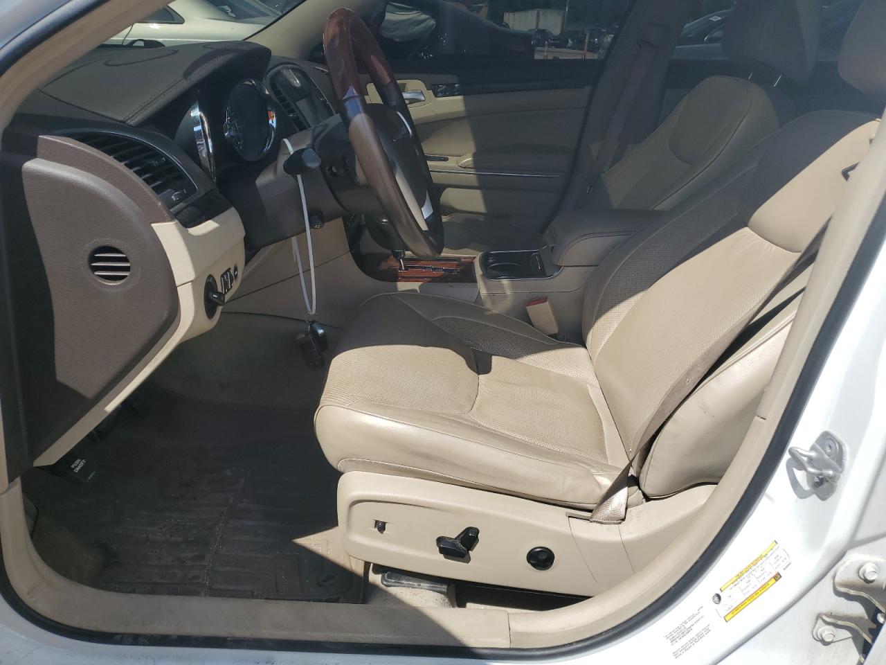 2011 Chrysler 300C VIN: 2C3CA6CT5BH596051 Lot: 63916454