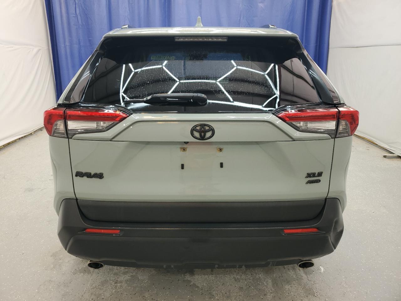 2020 Toyota Rav4 Xle VIN: JTMP1RFV3LD049743 Lot: 64410184