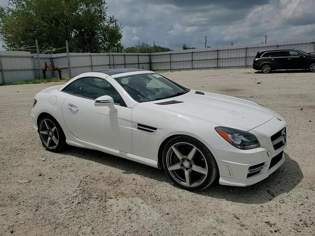 2015 Mercedes-Benz Slk 250 VIN: WDDPK4HA0FF106683 Lot: 63415214