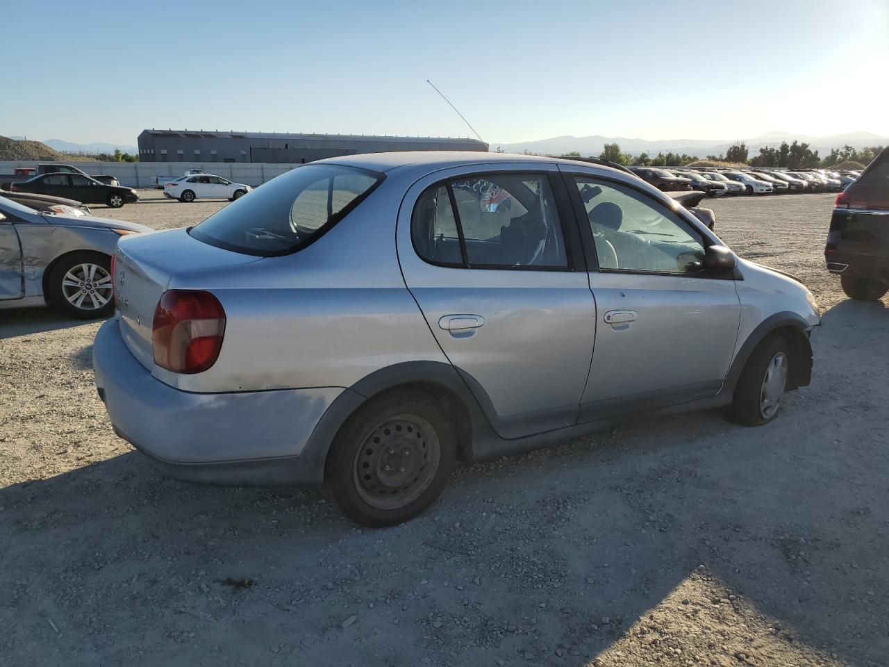 2002 Toyota Echo VIN: JTDBT123620232845 Lot: 61332084
