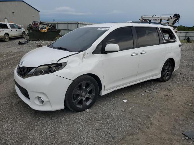 2016 Toyota Sienna Se