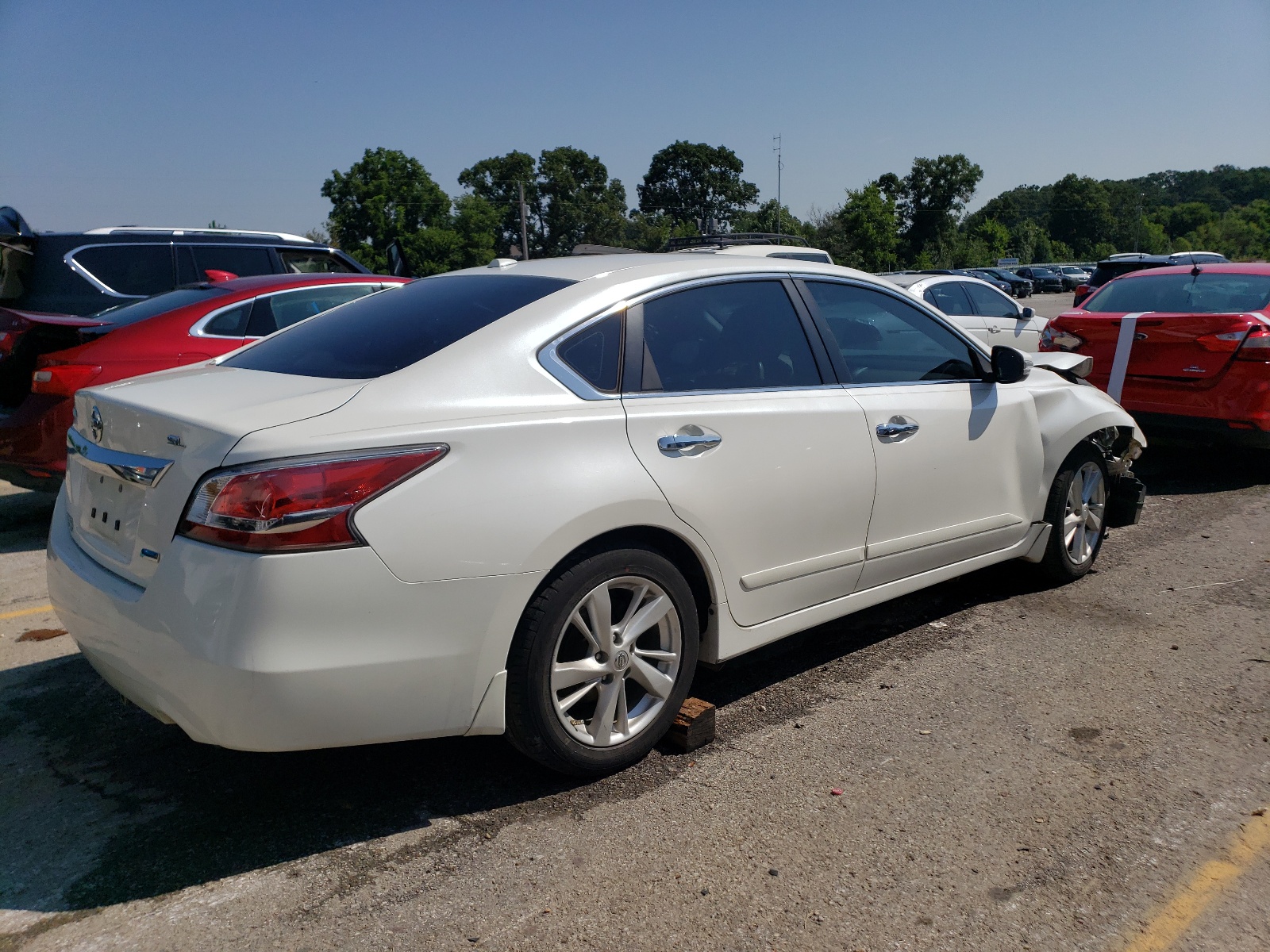 2014 Nissan Altima 2.5 vin: 1N4AL3APXEC105245