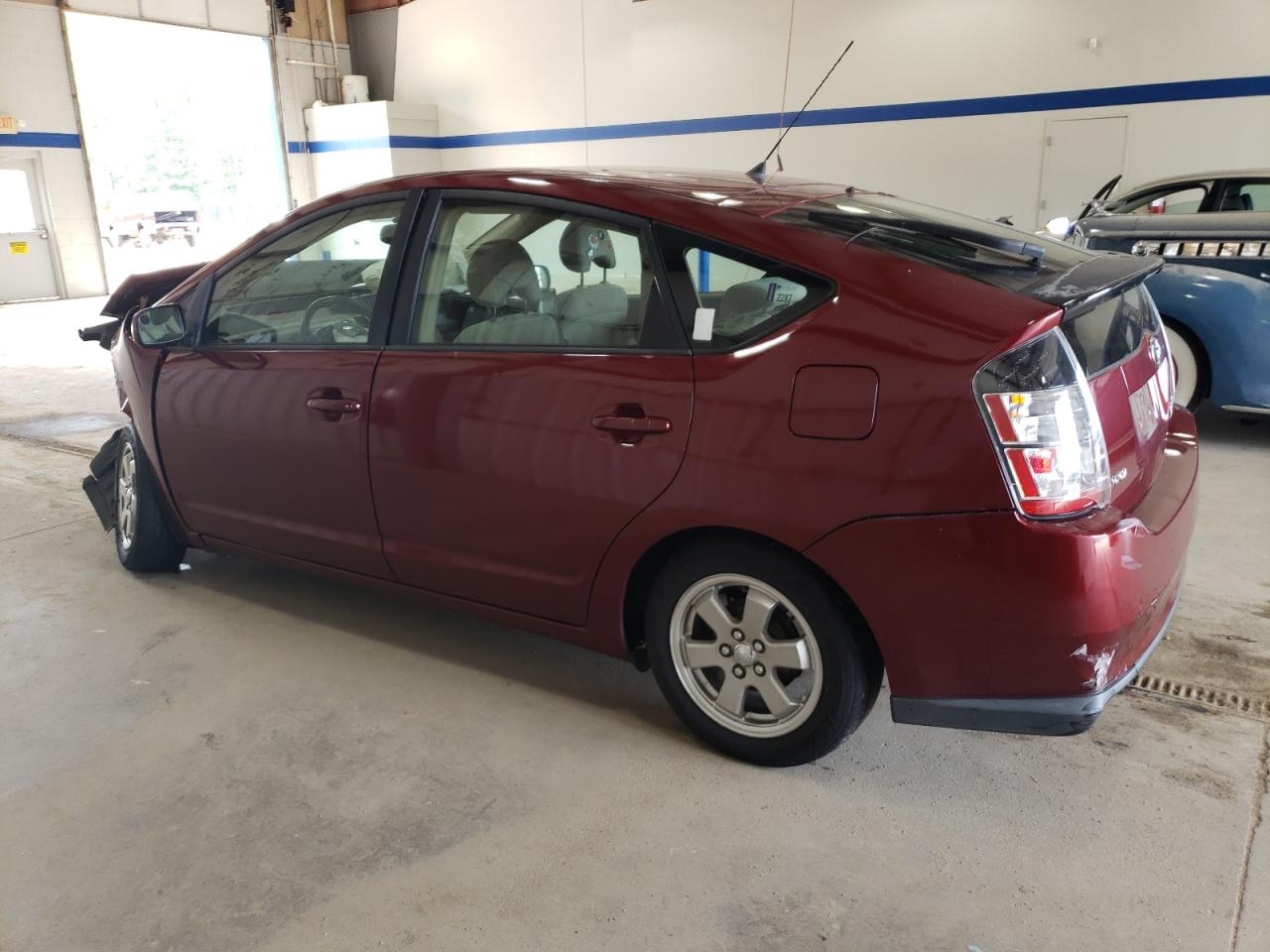 2005 Toyota Prius - Image 2