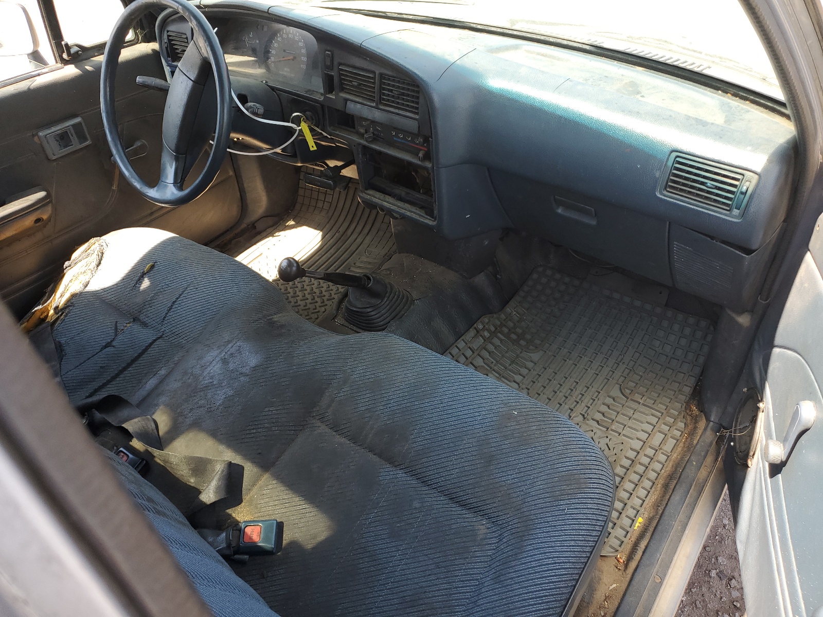 JT4RN81P8K0006747 1989 Toyota Pickup 1/2 Ton Short Wheelbase Dlx