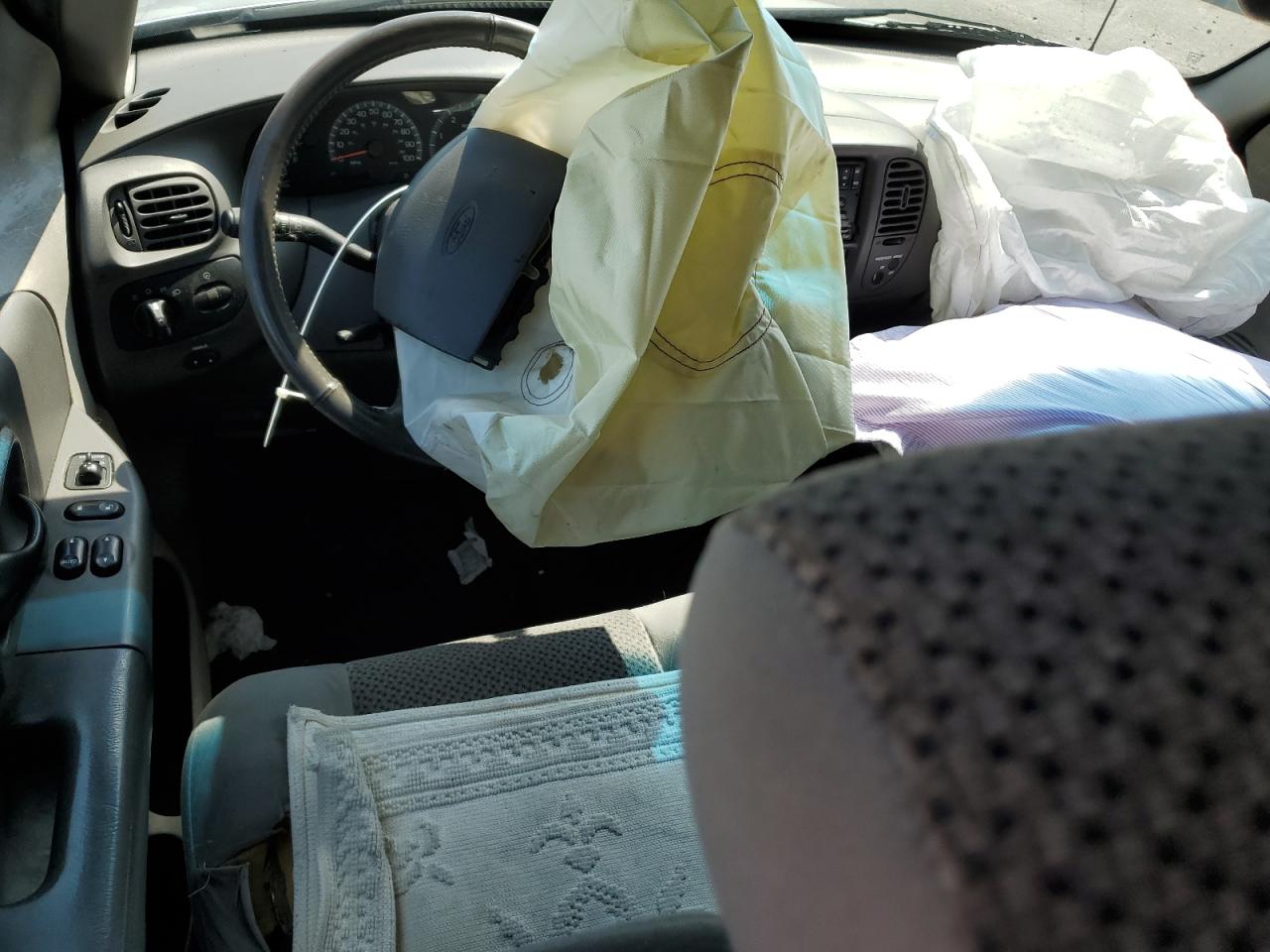 2002 Ford F150 VIN: 1FTRX17262NB66769 Lot: 62151174