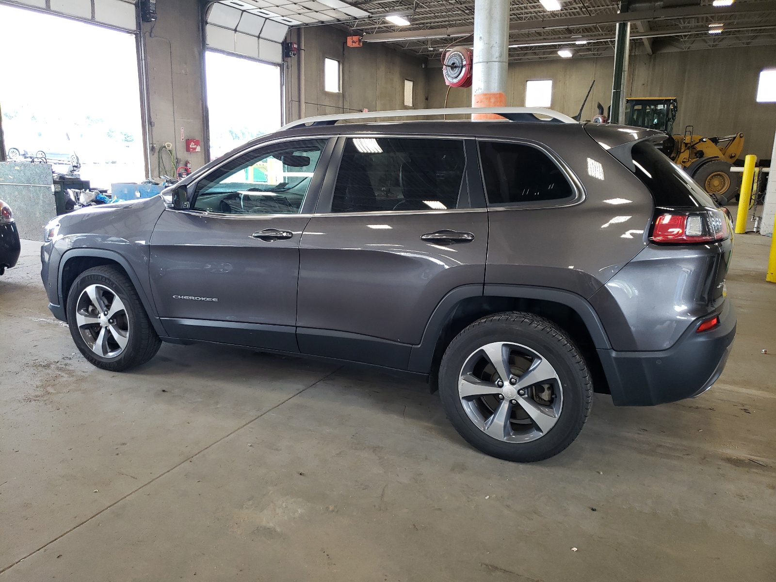 2019 Jeep Cherokee Limited vin: 1C4PJMDN0KD174462