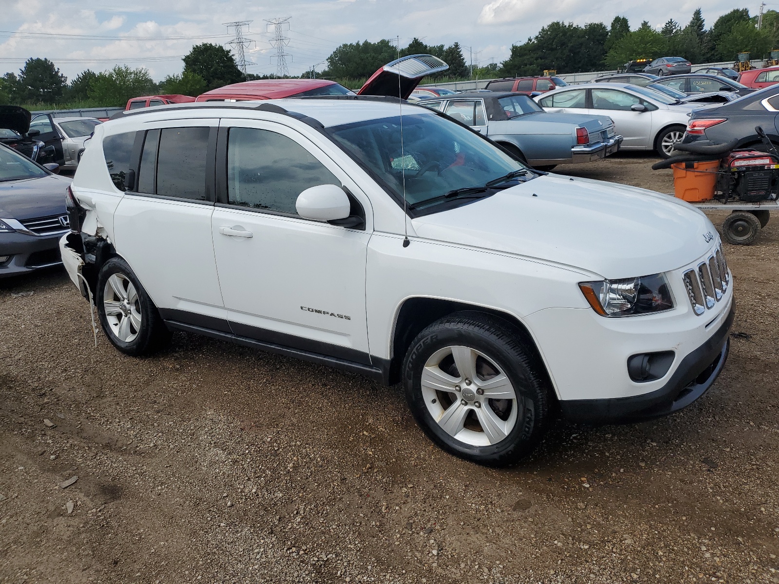 2017 Jeep Compass Latitude vin: 1C4NJDEB7HD191117