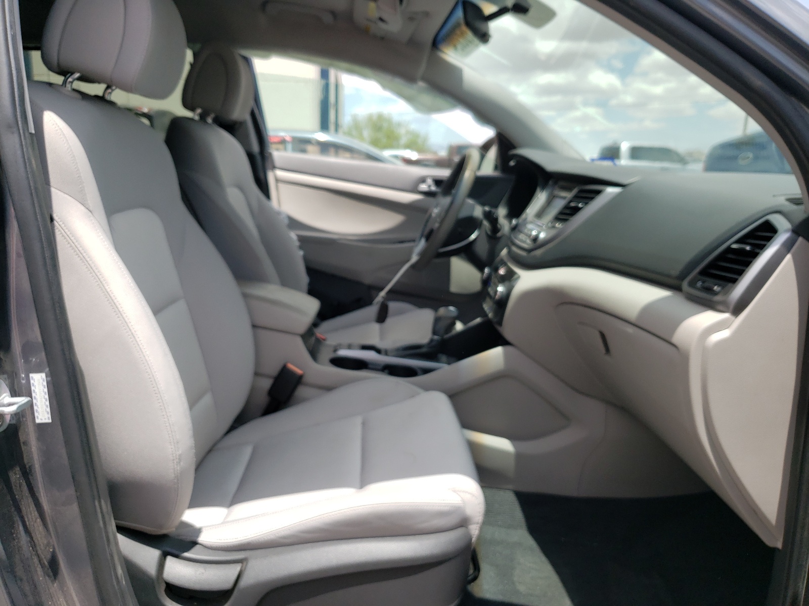 KM8J33A29HU352653 2017 Hyundai Tucson Limited