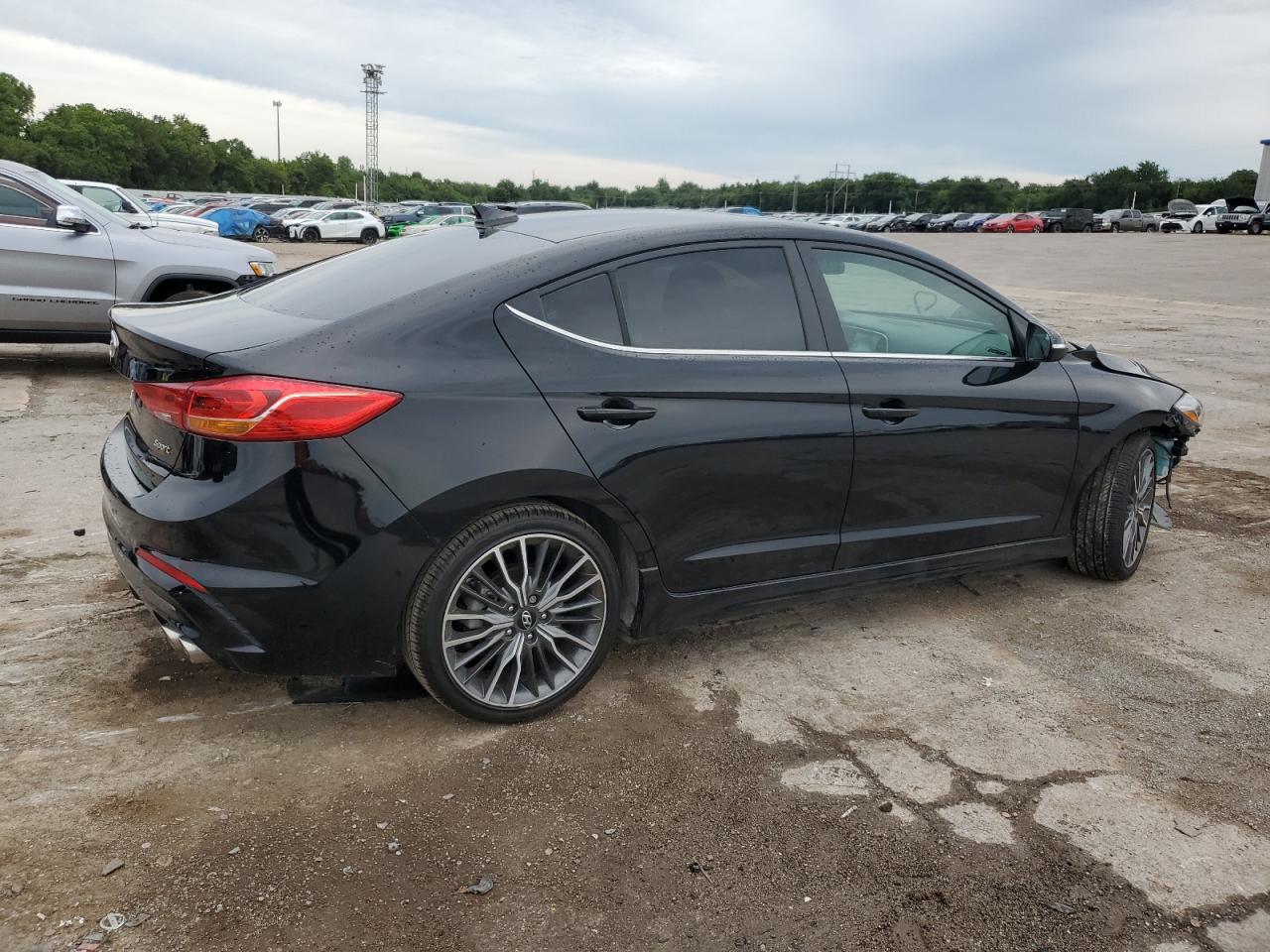 VIN KMHD04LB6JU504984 2018 HYUNDAI ELANTRA no.3