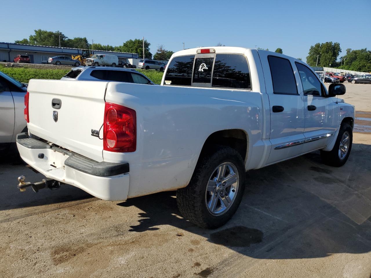 2011 Dodge Dakota - Image 3