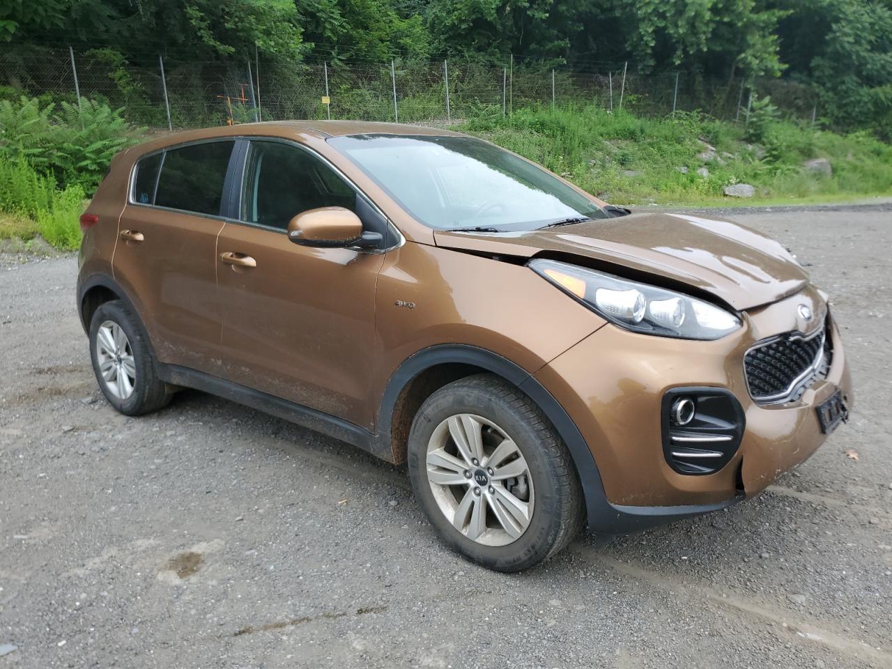 VIN KNDPMCAC6J7354370 2018 KIA SPORTAGE no.4