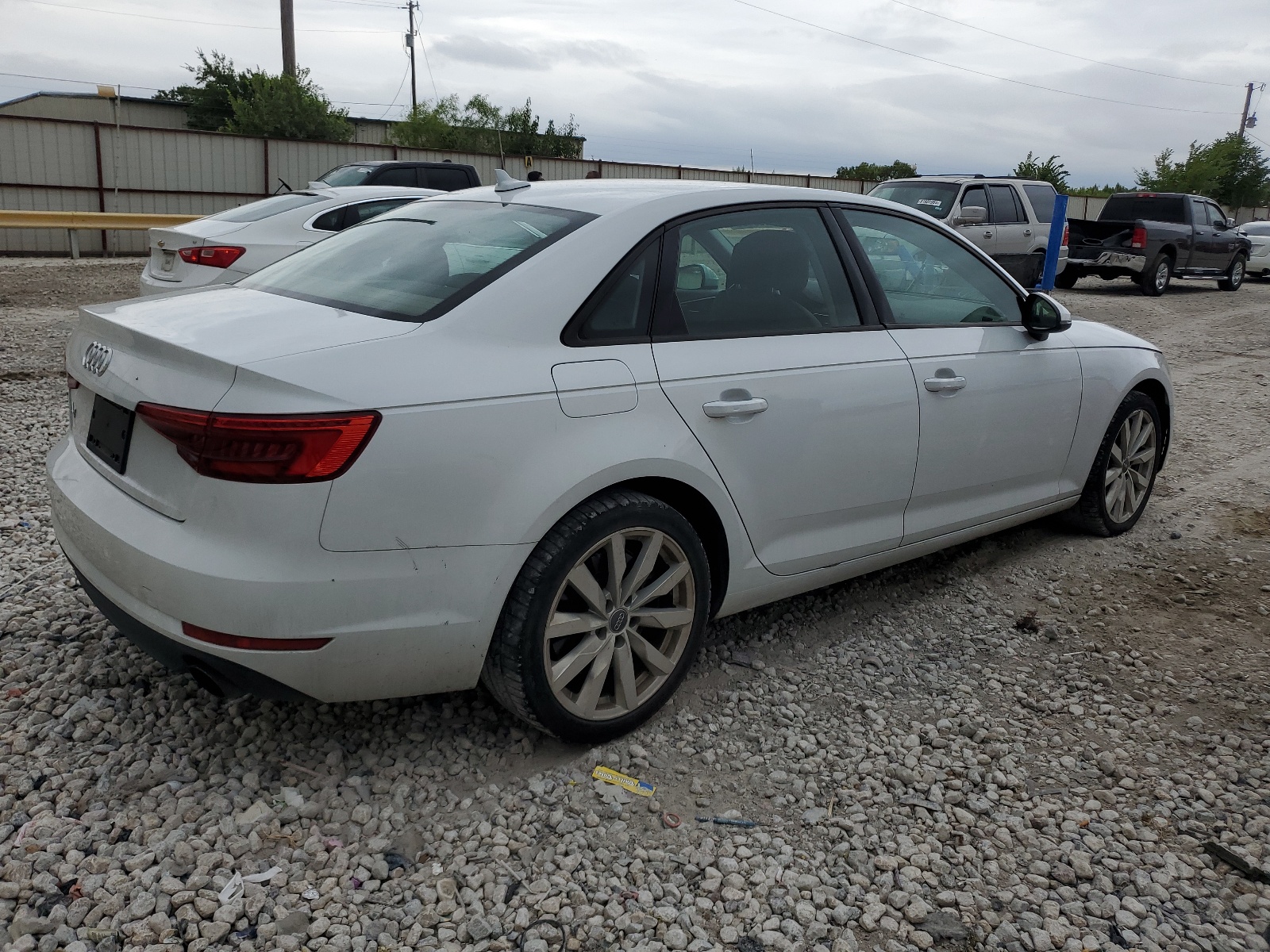 2017 Audi A4 Premium vin: WAUGNAF46HN038702