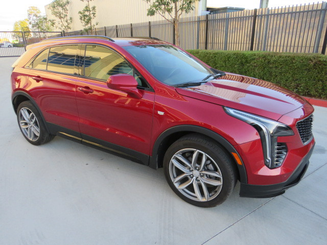 2019 Cadillac Xt4 Sport vin: 1GYFZER48KF107083