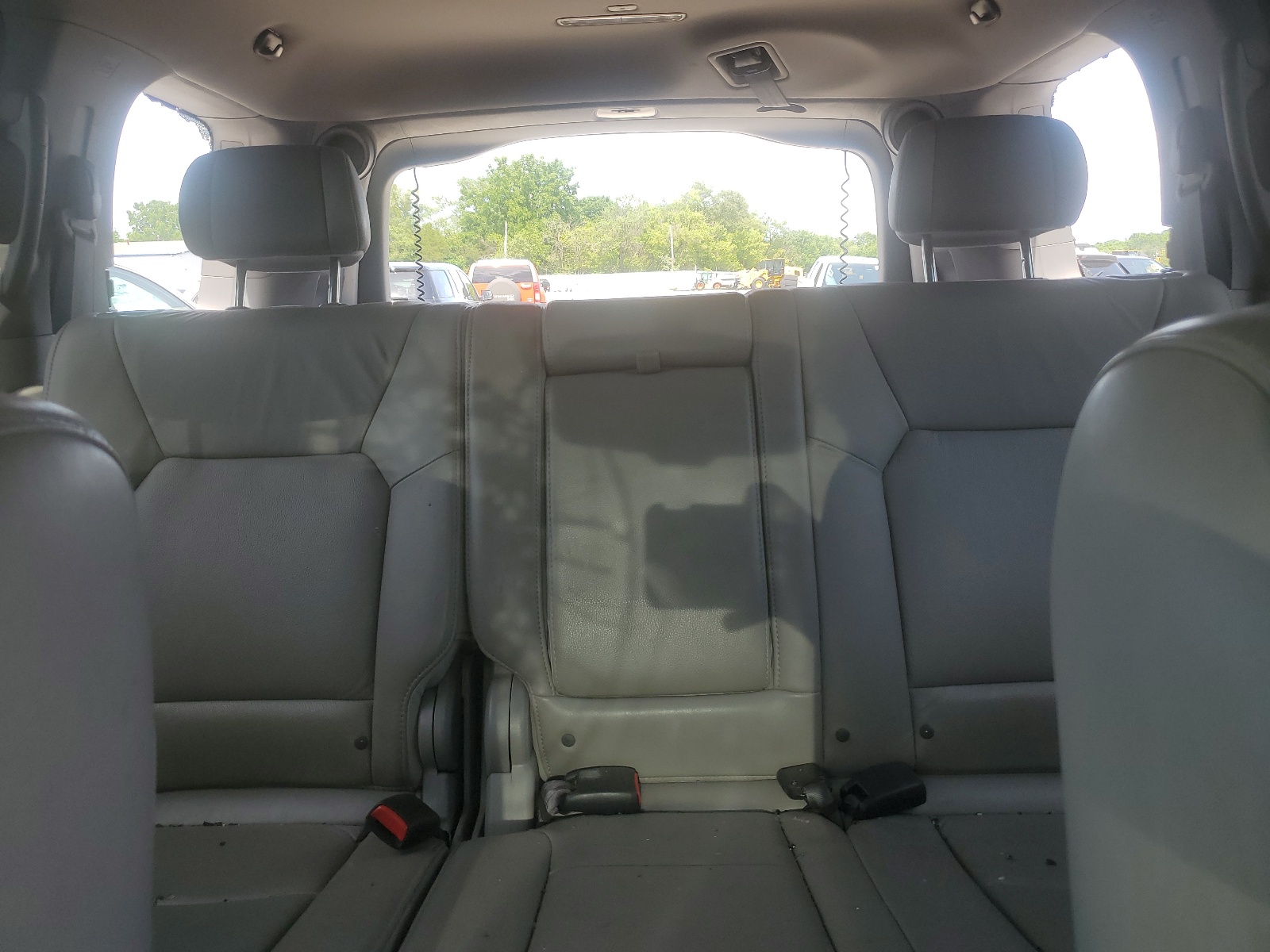 5FNYF4H72BB032527 2011 Honda Pilot Exln