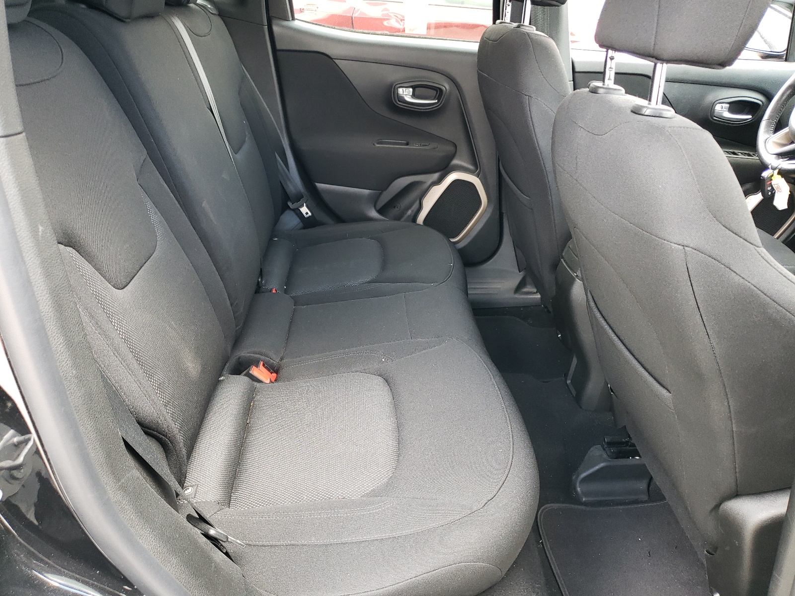 ZACCJABB6HPG11414 2017 Jeep Renegade Latitude