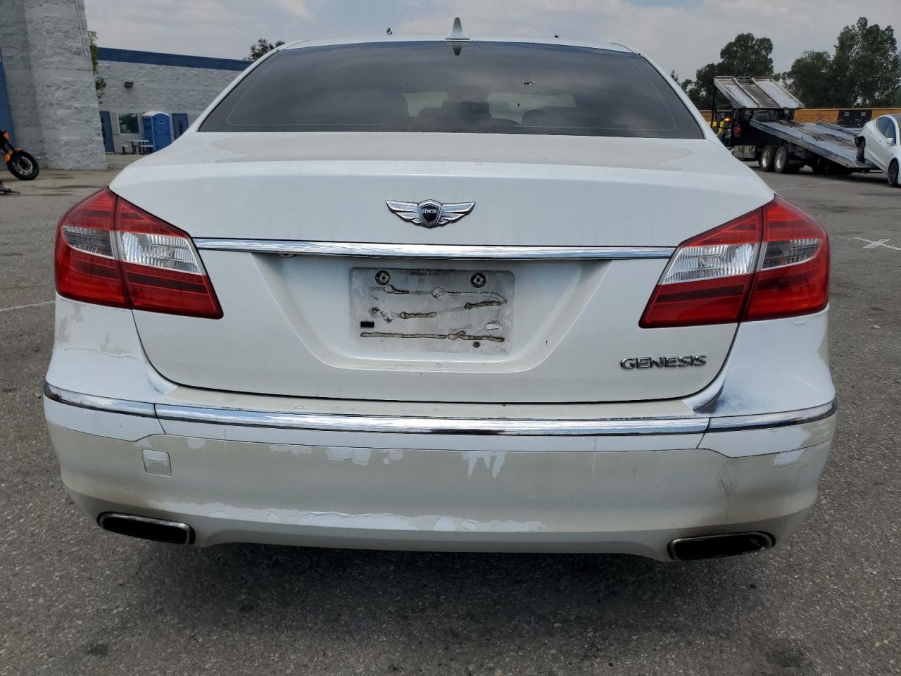 2013 Hyundai Genesis 3.8L VIN: KMHGC4DD3DU228546 Lot: 62349424