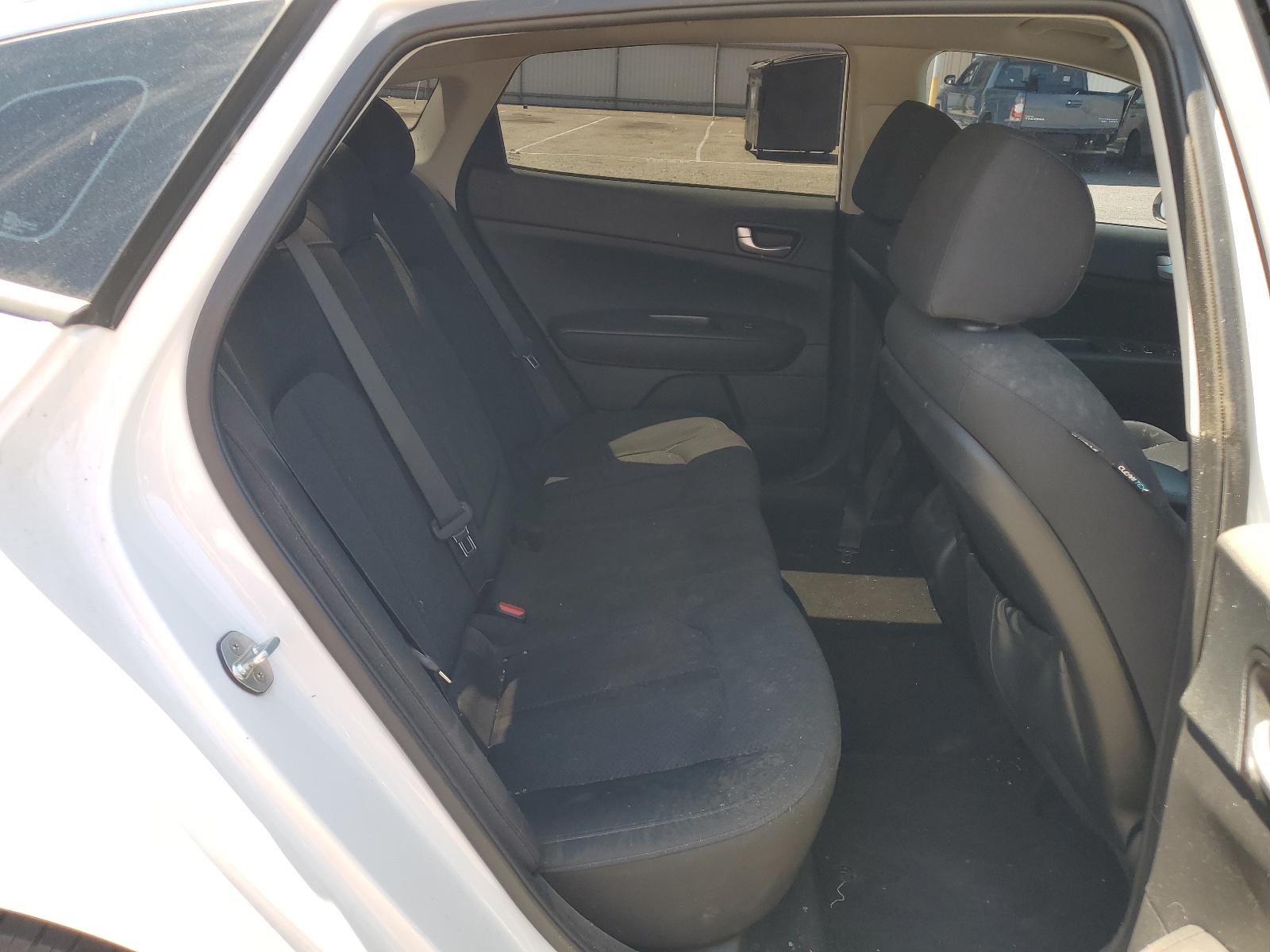 5XXGT4L33HG166817 2017 Kia Optima Lx